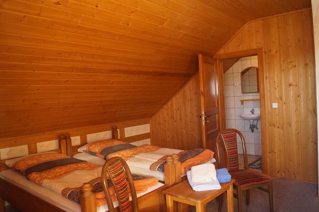Restaurant Pension-Anton Jáchymov Habitación foto